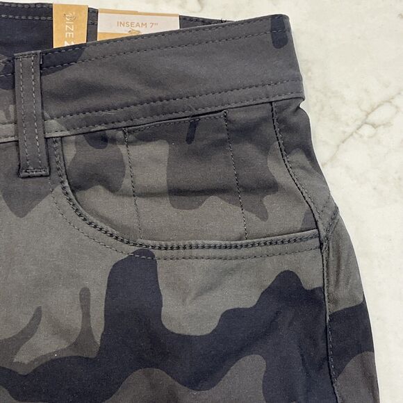 Prana Womens Halle Short Plus II Camo 20 W x 7" Standard Fit Stretch UPF Shorts - Picture 6 of 16